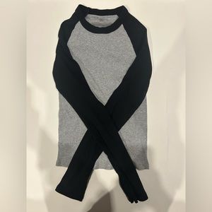 Brandy Melville Bella top